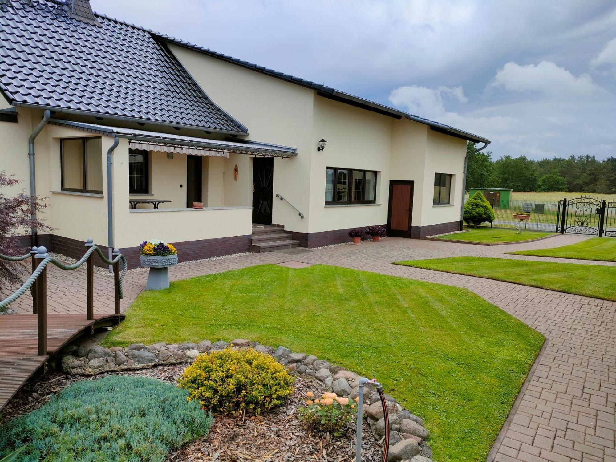 Haus Am Waldrand Casa vacanze Vetschau